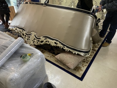 沙發(fā)搬運(yùn)